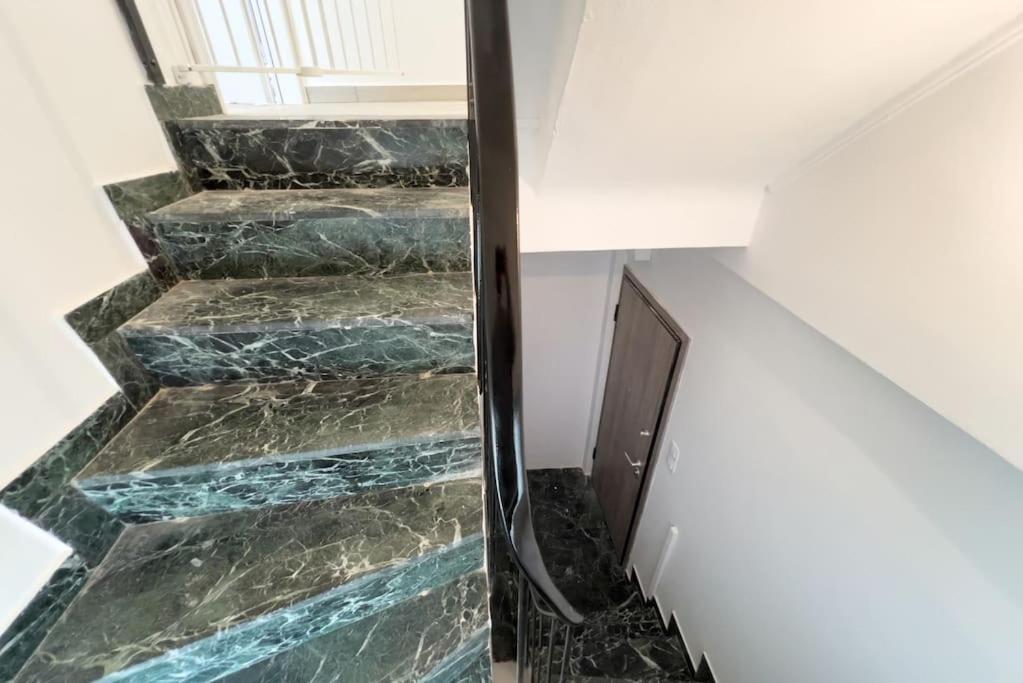 Spacious Penthouse Near Downtown Athens Luaran gambar